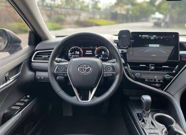 
								Toyota Camry, 2023 full									