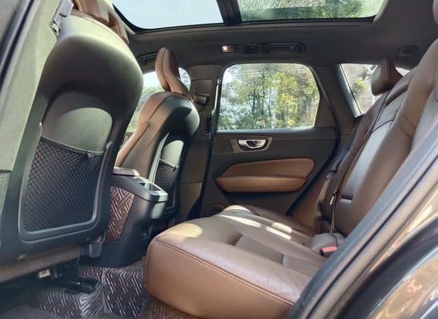 
								Volvo XC60, 2021 full									