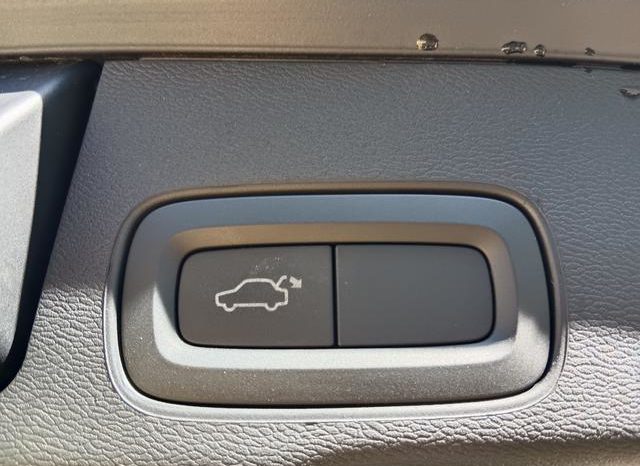 
								Volvo XC60, 2021 full									