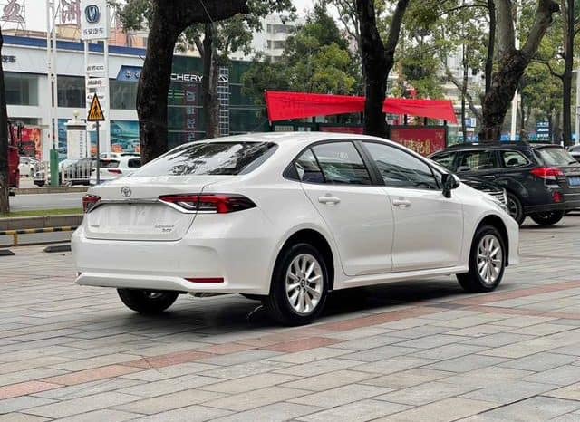 
								Toyota Corolla (XII), 2024 full									