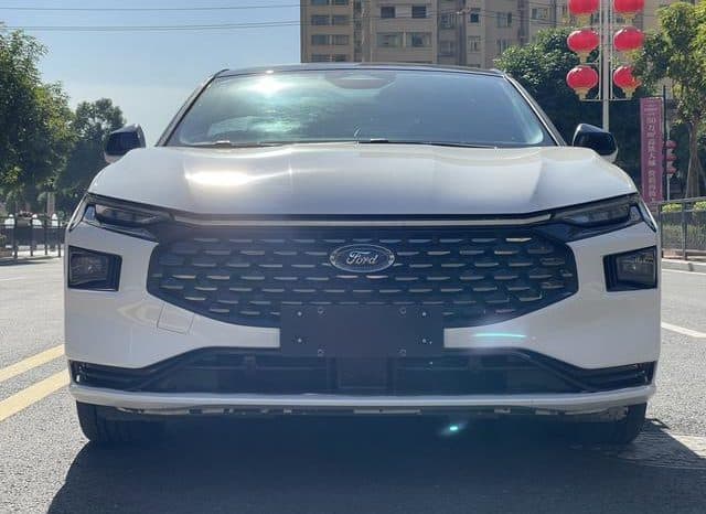 
								Ford Mondeo (V), 2022 full									