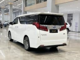 
										Toyota Vellfire (II), 2021 full									