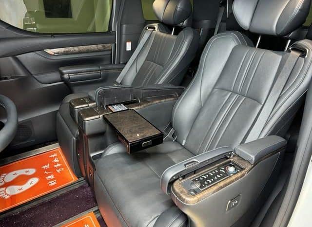 
								Toyota Vellfire (II), 2021 full									