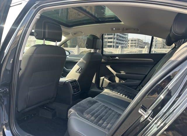 
								Volkswagen Magotan, 2021 full									