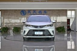
										Toyota Granvia, 2023 full									
