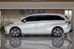 
										Toyota Granvia, 2023 full									