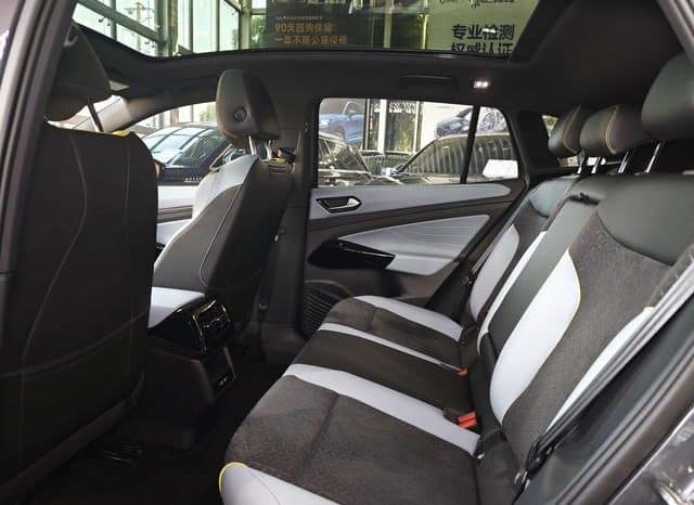 
								Volkswagen ID.4 X, 2022 full									