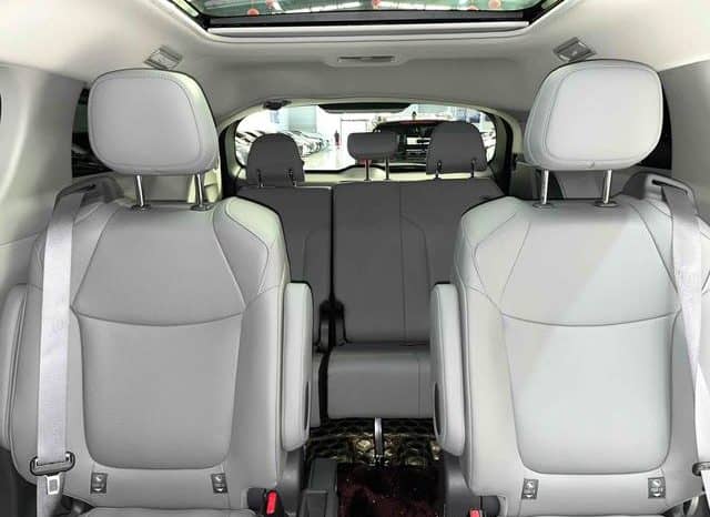 
								Toyota Granvia, 2023 full									