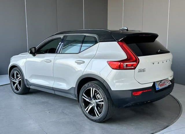 
								Volvo XC40, 2020 full									