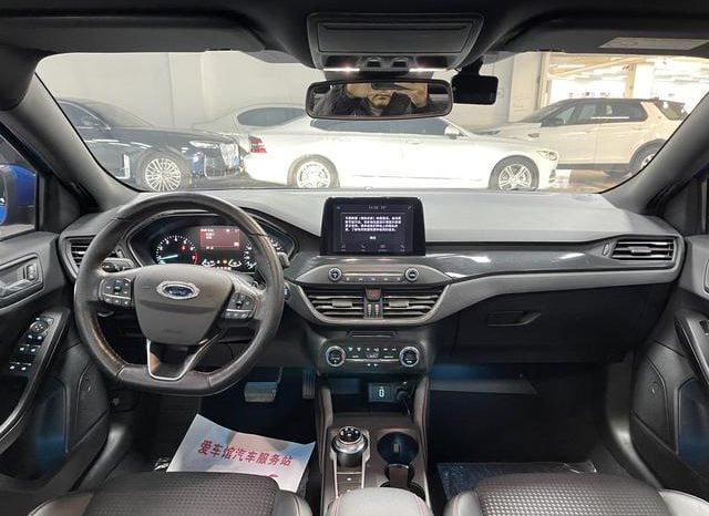 
								Ford Focus, 2021 full									