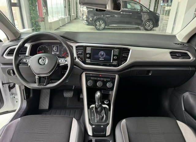 
								Volkswagen T-Roc, 2021 full									