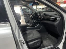 
										Toyota Highlander (III), 2024 full									