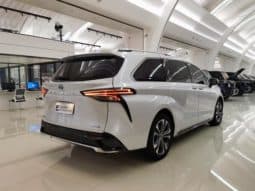 
										Toyota Granvia, 2023 full									