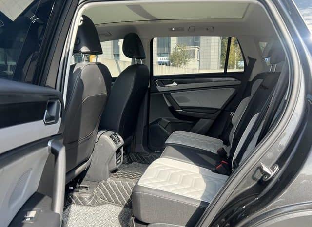 
								Volkswagen Tayron, 2023 full									