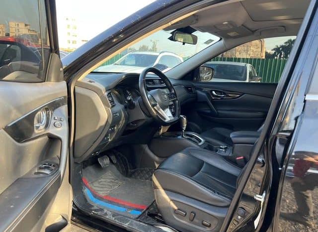 
								Nissan X-Trail (III), 2020 full									
