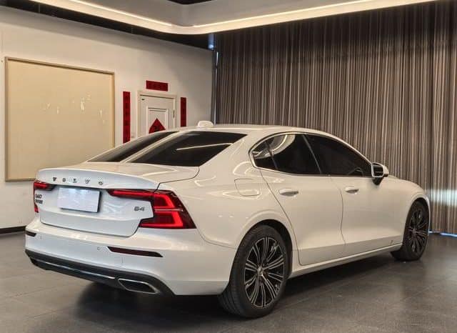 
								Volvo S60, 2022 full									