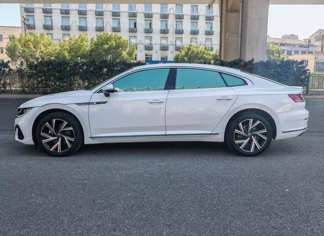 
								Volkswagen Passat CC, 2022 full									