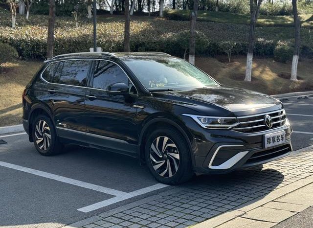 
								Volkswagen Tiguan L, 2022 full									