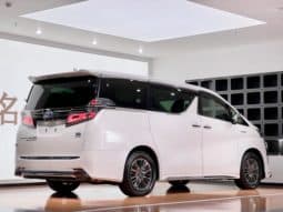 
										Toyota Vellfire, 2021 full									