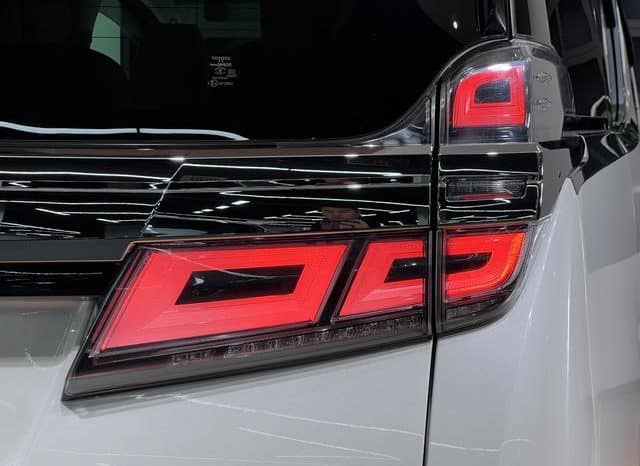 
								Toyota Vellfire, 2021 full									