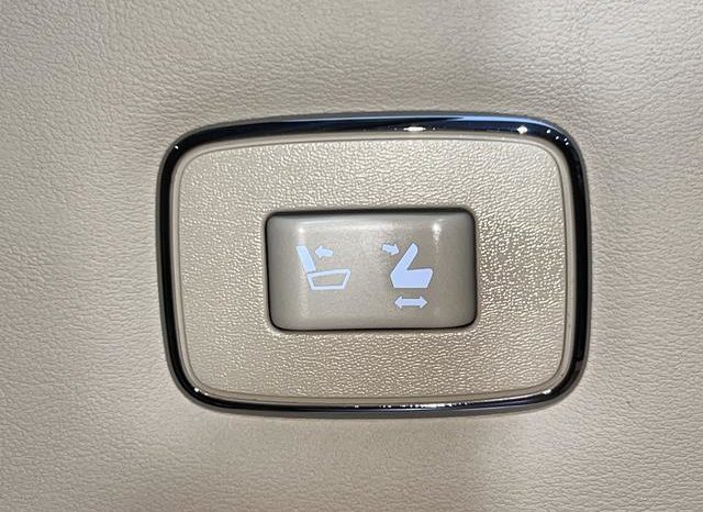 
								Toyota Vellfire, 2021 full									