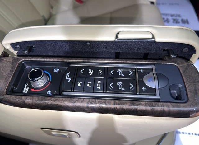 
								Toyota Vellfire, 2021 full									