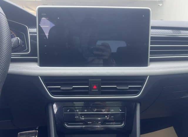 
								Volkswagen Tiguan L, 2023 full									