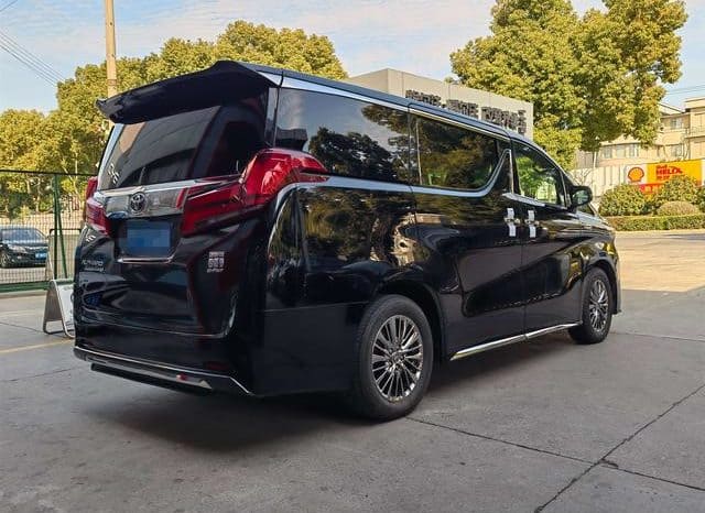 
								Toyota Vellfire (II), 2021 full									