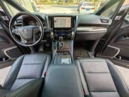 
										Toyota Vellfire (II), 2021 full									