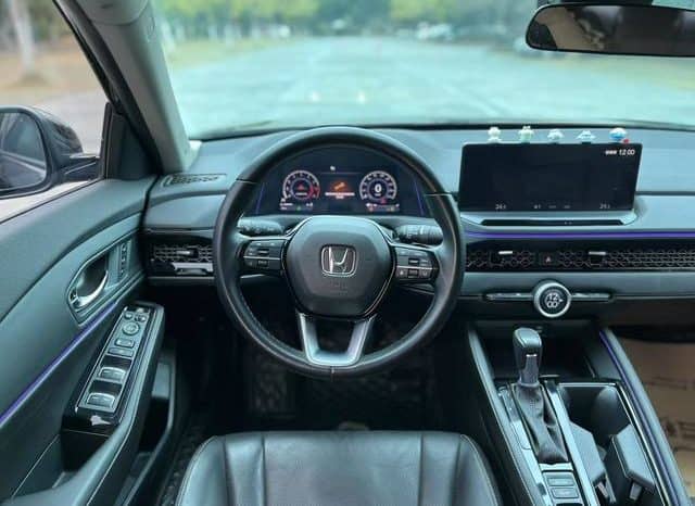 
								Honda Accord, 2023 full									