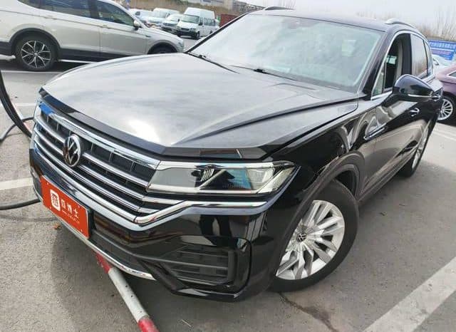 67b6e951539b2 Volkswagen Touareg, 2021