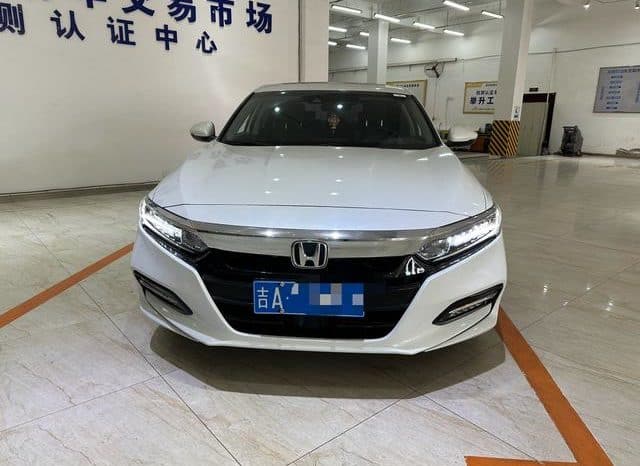 
								Honda Accord, 2020 full									