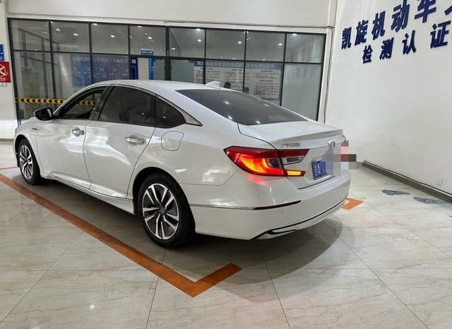 
								Honda Accord, 2020 full									