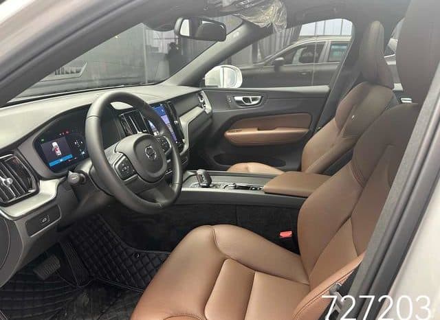 
								Volvo XC60, 2023 full									