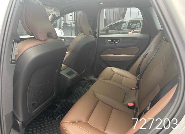 
								Volvo XC60, 2023 full									