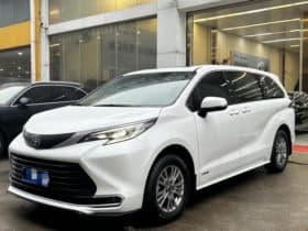 Toyota Sienna, 2023