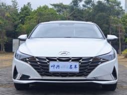 
										Hyundai Elantra (VII), 2023 full									