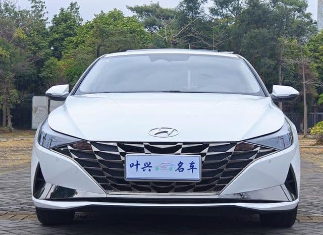 
								Hyundai Elantra (VII), 2023 full									