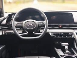 
										Hyundai Elantra (VII), 2023 full									
