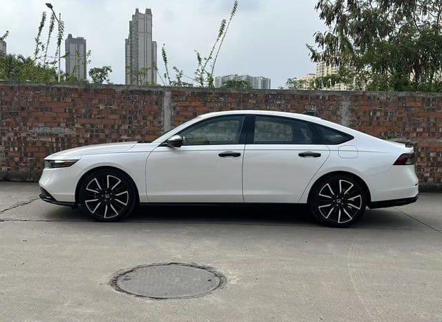 
								Honda Accord, 2023 full									