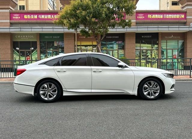 
								Honda Accord, 2020 full									