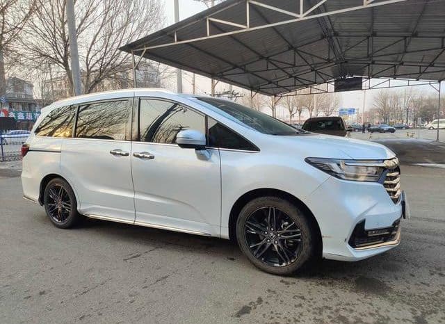 
								Honda Odyssey, 2022 full									