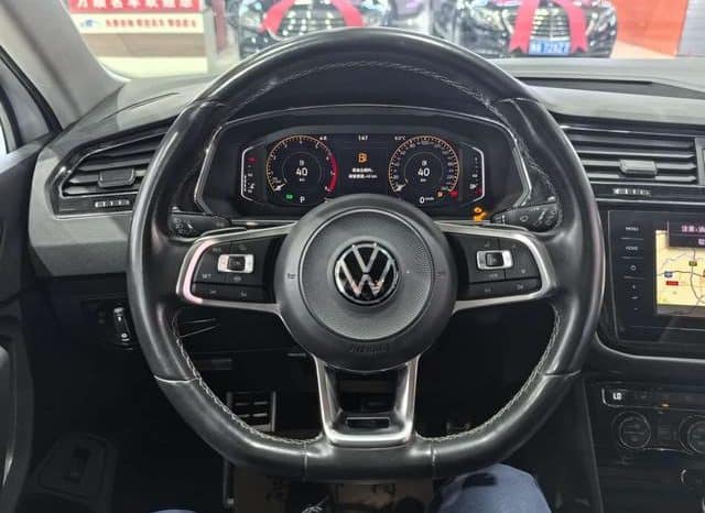 
								Volkswagen Tiguan L, 2021 full									