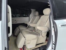 
										Toyota Sienna, 2023 full									