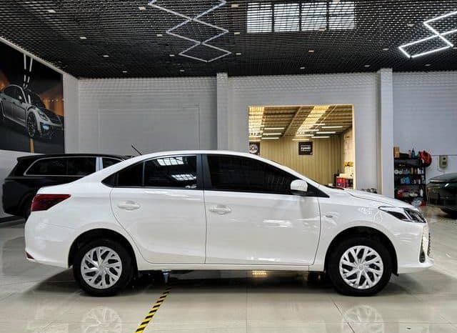 
								Toyota Belta, 2022 full									