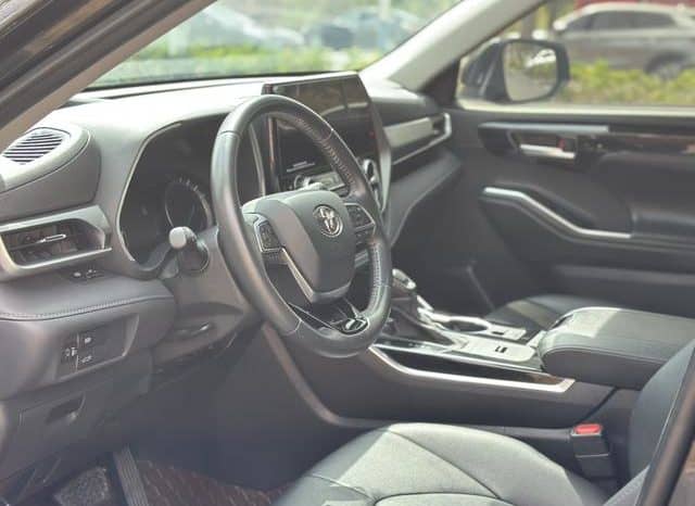 
								Toyota Highlander (III), 2021 full									