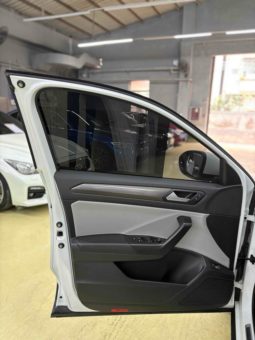 
										Volkswagen T-Roc, 2024 full									