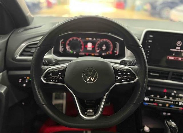 
								Volkswagen T-Roc, 2024 full									