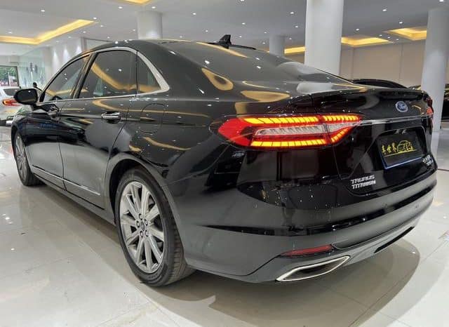 
								Ford Taurus (VI), 2021 full									