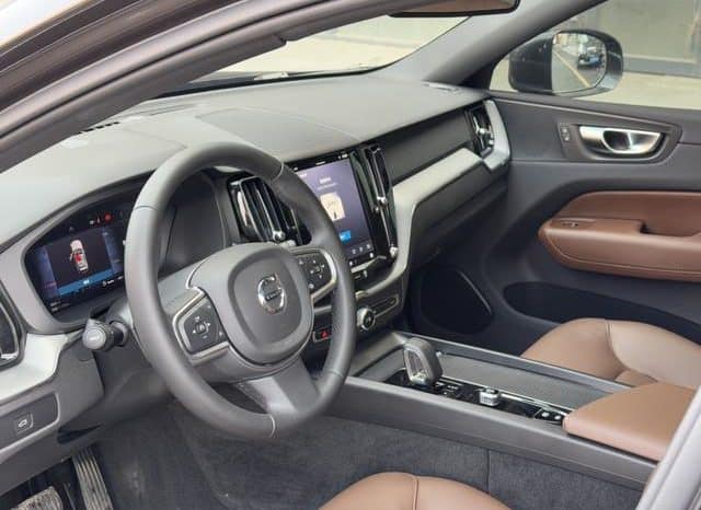 
								Volvo XC60, 2024 full									